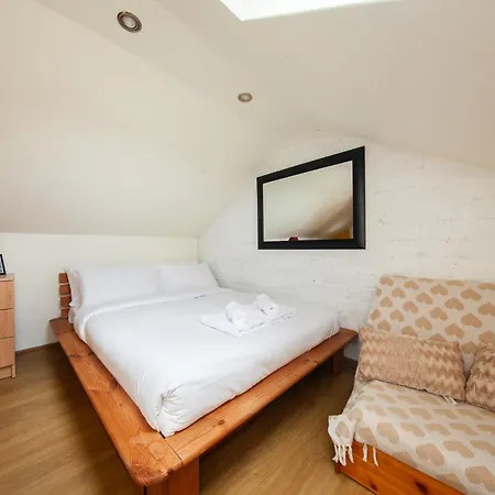 Spacious And Convenient 3 Bed In